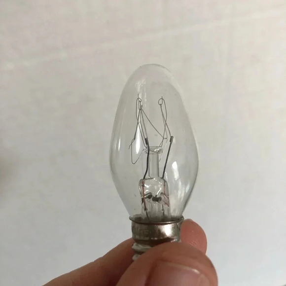 5/$25 Scentsy Warmer Replacement Bulb - Picture 4 of 5